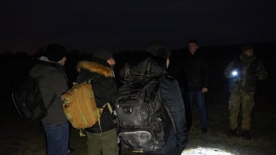 На Львівщині викрили канал із нелегального переправлення мігрантів