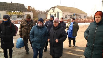 На Житомирщині жителі села Бистриївка мітингували проти закриття місцевої школи На Житомирщині жителі села Бистриївка мітингували проти закриття місцевої школи