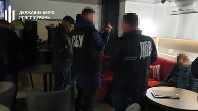 Харківського прокурора затримали на хабарі у 10 тисяч доларів