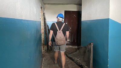 "Вона була закривавлена": історія порятунку жінки після ракетного обстрілу курортного селища на Одещині. ФОТО. ВІДЕО "Вона була закривавлена": історія порятунку жінки після ракетного обстрілу курортного селища на Одещині. ФОТО. ВІДЕО