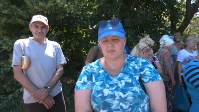 Мешканці села Плавні на Запоріжжі живуть без комунальних послуг й під постійними обстрілами Мешканці села Плавні на Запоріжжі живуть без комунальних послуг й під постійними обстрілами