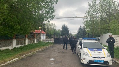 На Дніпропетровщині закрили основні кладовища, входи патрулюють – ОДА На Дніпропетровщині закрили основні кладовища, входи патрулюють – ОДА