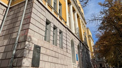 Місця Української революції: які пам'ятки збереглися у Дніпрі на згадку про історичні події Місця Української революції: які пам'ятки збереглися у Дніпрі на згадку про історичні події