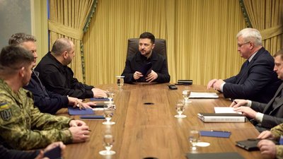 Зеленський зустрівся з делегацією України