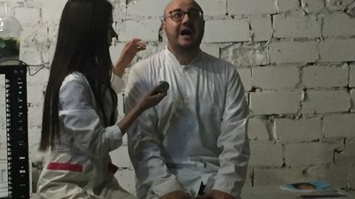 Мистецтво в укритті: в Черкасах поезією та музикою збирали кошти на ЗСУ