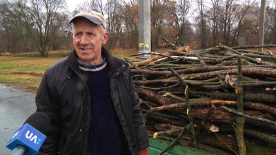 У селі Барашівка на Житомирщині розпочали будівництво нового мосту через річку Лісова У селі Барашівка на Житомирщині розпочали будівництво нового мосту через річку Лісова