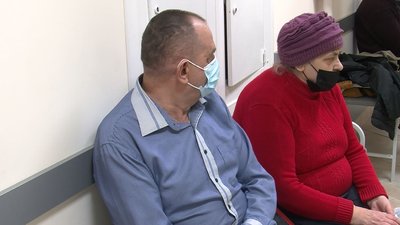 Ожеледиця на дорогах: до травмпункту в Луцьку звернулися більше десятка людей Ожеледиця на дорогах: до травмпункту в Луцьку звернулися більше десятка людей