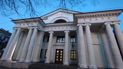 У Севастополі окупанти демонтували напис "Україна" з будівлі кінотеатру