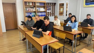Освітяни Донеччини отримають ноутбуки для організації освітнього процесу Освітяни Донеччини отримають ноутбуки для організації освітнього процесу
