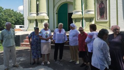 Зібралися 30 парафіян Зібралися 30 парафіян