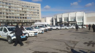 Поліція Сумщини отримала нові службові автомобілі Поліція Сумщини отримала нові службові автомобілі