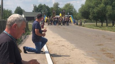 На Волині попрощалися з військовослужбовцем Олександром Оніщуком На Волині попрощалися з військовослужбовцем Олександром Оніщуком