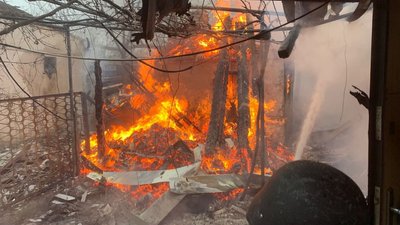 У Запорізькій області через обстріли РФ сталися три пожежі 