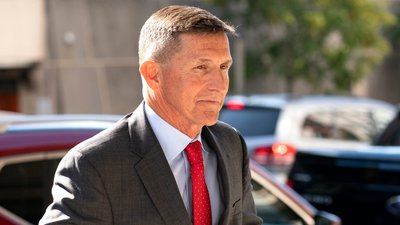 Американський суд закрив справу проти ексрадника Трампа щодо російського втручання у вибори