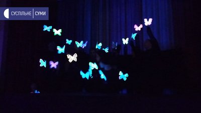 Сумські школярі перемогли на всеукраїнському театральному конкурсі Сумські школярі перемогли на всеукраїнському театральному конкурсі
