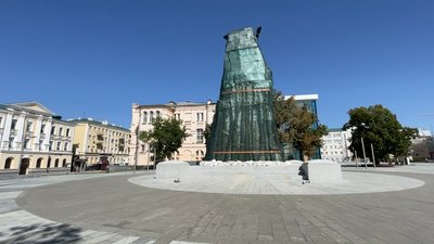 Майже безлюдні вулиці: як виглядає Харків під час комендантської години, що триватиме півтори доби
