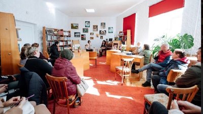 Збирають на дрон: у громаді на Тернопільщині триває благодійна виставка Збирають на дрон: у громаді на Тернопільщині триває благодійна виставка