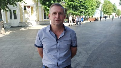 Жителі мікрорайону Тетерівський бульвар в Житомирі виступають проти будівництва ще однієї багатоповерхівки Жителі мікрорайону Тетерівський бульвар в Житомирі виступають проти будівництва ще однієї багатоповерхівки