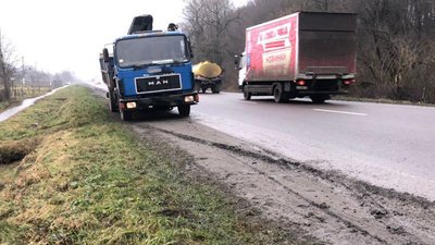 Намагалися відкупитися: на Рівненщині два водії можуть потрапити за ґрати Намагалися відкупитися: на Рівненщині два водії можуть потрапити за ґрати