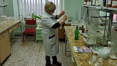 30 перевищень на шість проб: у Сумах дослідили воду у двох річках та водосховищі