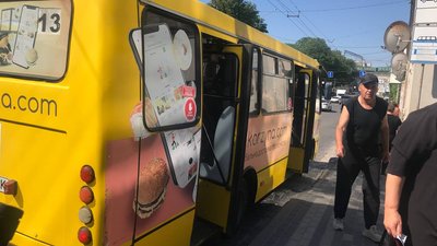 У Тернополі зменшили кількість рейсів громадського транспорту