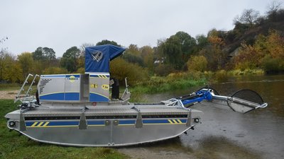 Техніка для очищення та поглиблення водойм: до Звягеля на Житомирщині прибула машина-амфібія "TRUXOR" Техніка для очищення та поглиблення водойм: до Звягеля на Житомирщині прибула машина-амфібія "TRUXOR"