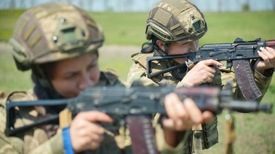 мобілізація засуджених, закон про мобілізацію засуджених, батальйон шквал, жінки в зсужінк