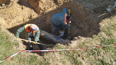 У Луцьку замінюють 800 метрів труби на магістральному водогоні. Коли завершать роботи У Луцьку замінюють 800 метрів труби на магістральному водогоні. Коли завершать роботи