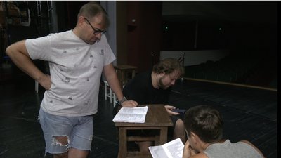 Актори Черкаського драмтеатру готуються до нового сезону Актори Черкаського драмтеатру готуються до нового сезону
