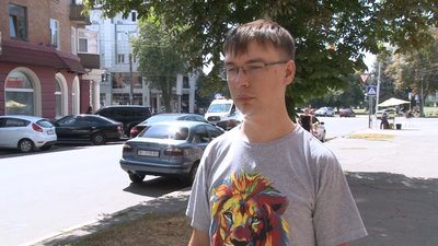 Прокат електросамокатів у Полтаві: чи є у місті інфраструктура для цього і кому можна їздити Прокат електросамокатів у Полтаві: чи є у місті інфраструктура для цього і кому можна їздити