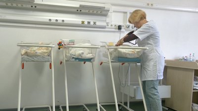 Прооперований малюк самостійно їсть: черкаські медики врятували дитя з вродженими вадами, від якого відмовилися рідні Прооперований малюк самостійно їсть: черкаські медики врятували дитя з вродженими вадами, від якого відмовилися рідні