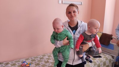 Мати з дітьми Мати з дітьми