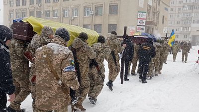 У Сумах поховали двох загиблих військових - Юрія Цибулька та Михайла Ніколаєнка У Сумах поховали двох загиблих військових - Юрія Цибулька та Михайла Ніколаєнка