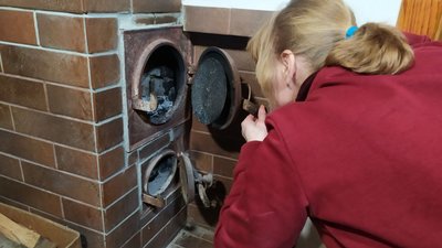 Жителька Вінниччини відкрила "пункт незламності" у власній оселі Жителька Вінниччини відкрила "пункт незламності" у власній оселі