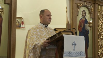Моляться за мир в Україні: як священник з Краматорська підтримує переселенців на Вінниччині Моляться за мир в Україні: як священник з Краматорська підтримує переселенців на Вінниччині