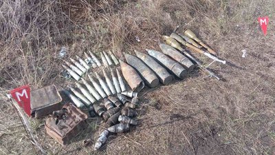 За добу на Миколаївщині піротехніки ДСНС вилучили та знищили 45 боєприпасів