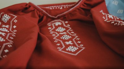 Майстриня розповіла про вишиванки Сумщини Майстриня розповіла про вишиванки Сумщини