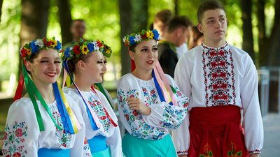 Концерт, етнопоказ і танці на пірсі. Як у Франківську зустрічають свято Івана Купала