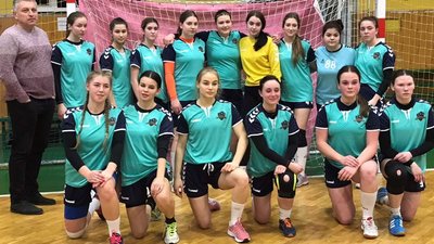 Сумські спортсменки поступились у матчах кубка України з гандболу