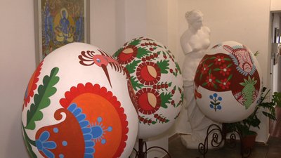 Великі яйця Великі яйця