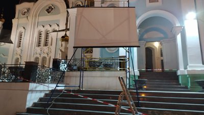 У православних церквах Харкова розпочалося нічне Великоднє богослужіння У православних церквах Харкова розпочалося нічне Великоднє богослужіння