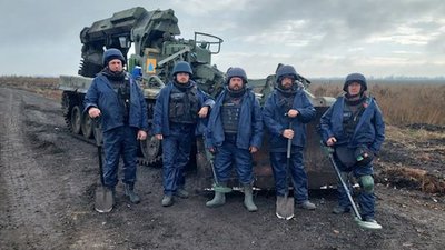 Пам'яті загиблого на Херсонщині сапера-водія Сергія Курінного із Житомира Пам'яті загиблого на Херсонщині сапера-водія Сергія Курінного із Житомира