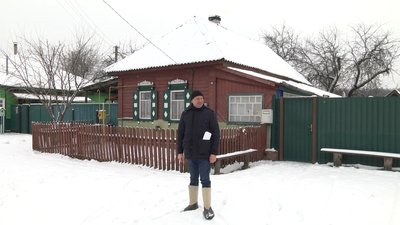 Сергій Єрошов доглядає за хатою своєї 75-річної тітки. Сергій Єрошов доглядає за хатою своєї 75-річної тітки.