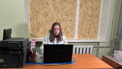 «Усі вибиті вікна закриті osb». Як після масованої атаки РФ виглядає амбулаторія в Дніпрі «Усі вибиті вікна закриті osb». Як після масованої атаки РФ виглядає амбулаторія в Дніпрі
