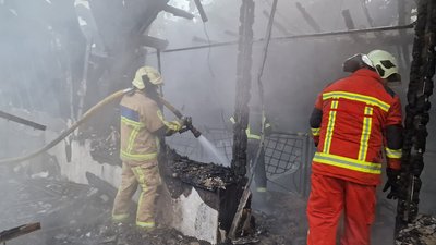 На території санаторію у Закарпатті спалахнула пожежа. Що відомо На території санаторію у Закарпатті спалахнула пожежа. Що відомо