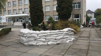 У Житомирі резервісти відпрацювали комплекс навчань з охорони та оборони державних об'єктів У Житомирі резервісти відпрацювали комплекс навчань з охорони та оборони державних об'єктів