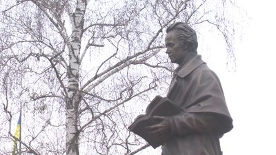 Унікальний пам'ятник Шевченка встановили на Хмельниччині