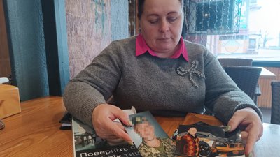 "До останнього будемо вірити, що він живий". Жителька Миколаївщини майже рік розшукує сина-військового "До останнього будемо вірити, що він живий". Жителька Миколаївщини майже рік розшукує сина-військового