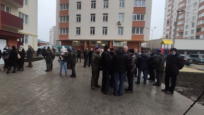 72 родини військовослужбовців Нацгвардії отримали сертифікати на житло в Тернополі 72 родини військовослужбовців Нацгвардії отримали сертифікати на житло в Тернополі