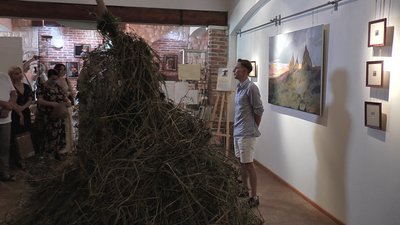 Копички Ореста Кузіва. У Франківську художник відкрив п'яту персональну виставку
